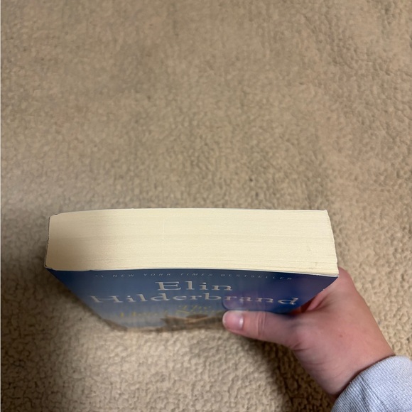 🌸 Elin Hilderbrand 🌸 “The Hotel Nantucket” - Picture 4 of 6